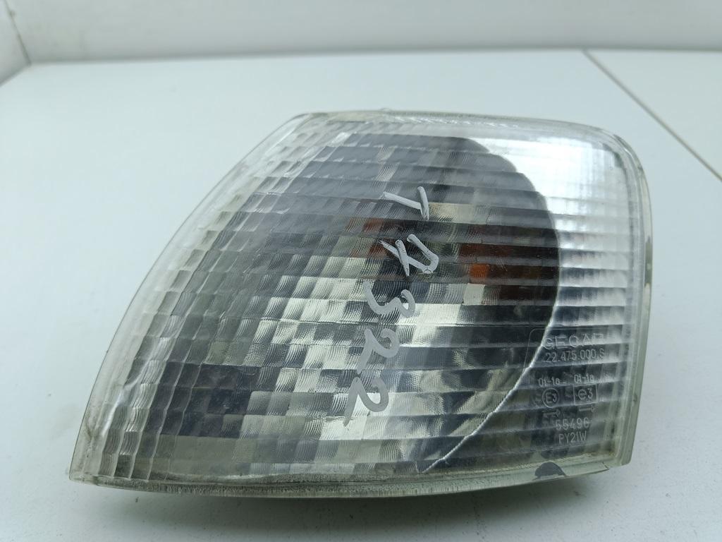 Поворотник (указатель поворота) левый Volkswagen Passat B5 1999, 1.9 л., дизель, МКПП, серый, универсал, 22475000S