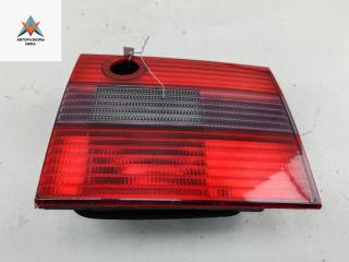 фонарь крышки багажника правый Volkswagen Passat B4 1995, 1.6 л., бензин, МКПП, синий, универсал, 3A9945108C