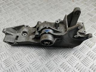 кронштейн генератора Volkswagen Passat B5 1997, 1.6 л., бензин, МКПП, серый, седан, 06B903143F