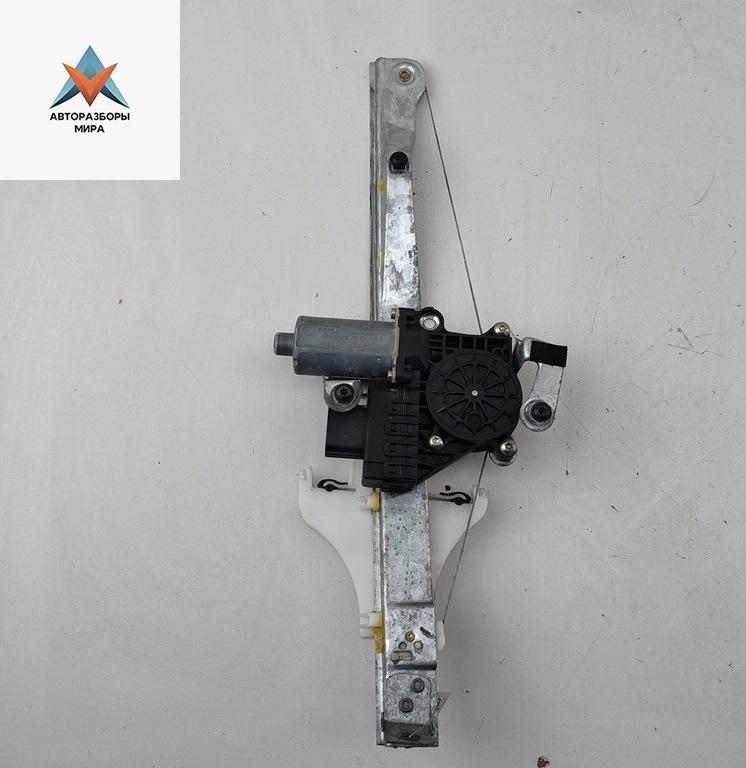 стеклоподъемник электрический задний левый Ford Mondeo 3 поколение 2001, 1.8 л., бензин, МКПП, синий, универсал, 1S711301F27001BL - фото №1