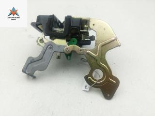 замок двери передней правой Kia Sorento 1 поколение 2004, 2.5 л., дизель, МКПП, серый, внедорожник 5 дв.