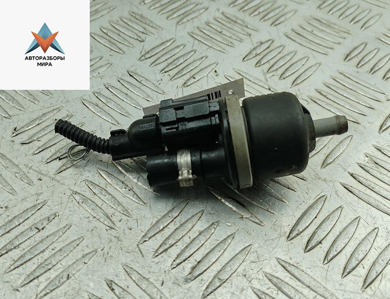 клапан вентиляции топливного бака Volkswagen Golf 5 поколение 2005, 2.0 л., бензин, МКПП, чёрный, хетчбэк 3 дв., 051133459A - фото №1