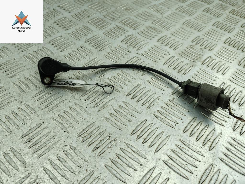 датчик коленвала Volkswagen Golf 5 поколение 2005, 2.0 л., бензин, МКПП, чёрный, хетчбэк 3 дв., 06A906433K - фото №1