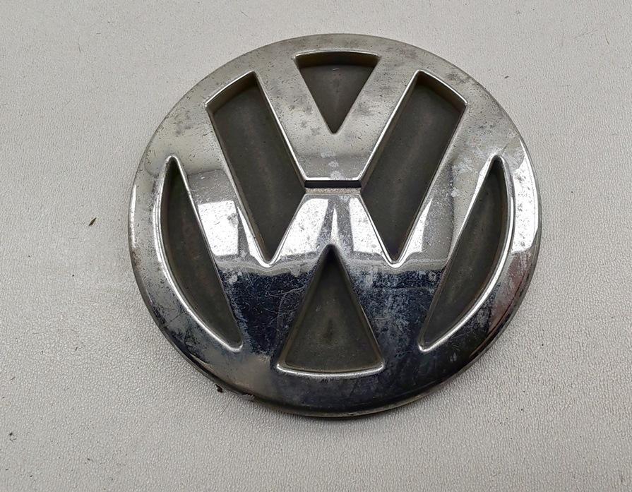 эмблема Volkswagen Passat B5+ (GP) 2004, 1.9 л., дизель, МКПП, серый, универсал, 3B9853630