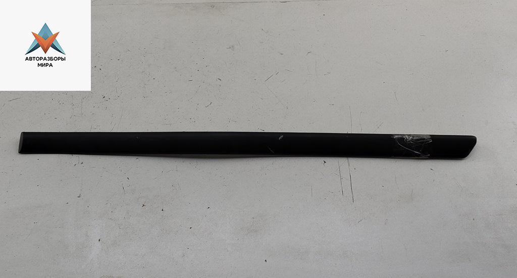 молдинг двери задней левой Volkswagen Golf 4 поколение 2002, 1.4 л., бензин, МКПП, синий, хетчбэк 5 дв., 1J4853753 - фото №1