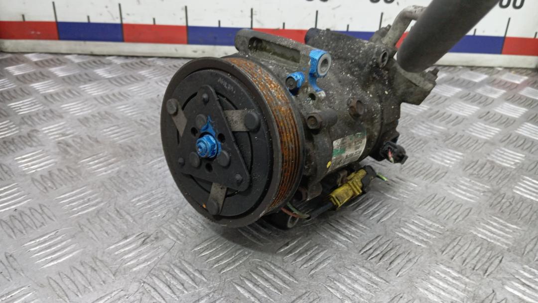 компрессор кондиционера Peugeot 308 T7 2008, 1.6 л., дизель, МКПП, хетчбэк 5 дв., 9659875780 - фото №1