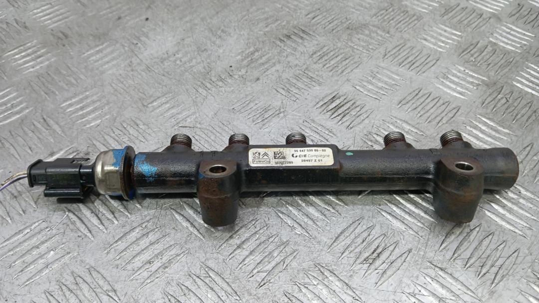 топливная рампа Peugeot 3008 1 поколение 2011, 1.6 л., дизель, МКПП, хетчбэк 5 дв., 9684753080-02 - фото №1