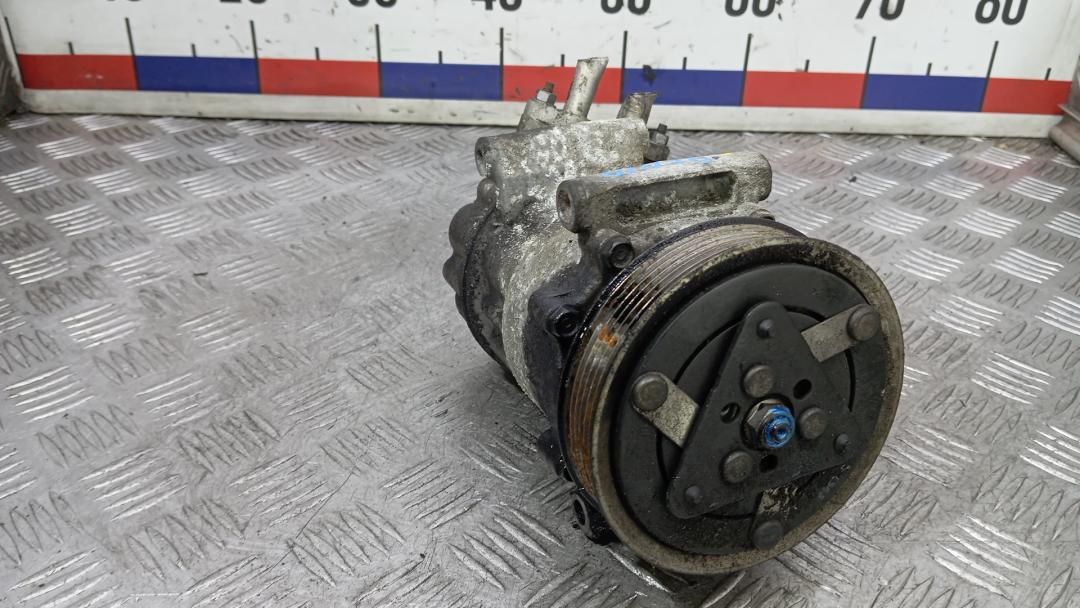 компрессор кондиционера Peugeot 308 T7 2009, 1.6 л., дизель, МКПП, хетчбэк 5 дв., 9659875780 - фото №1