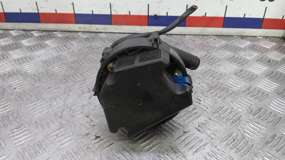 насос продувки катализатора Mercedes-Benz CLK-Класс C209/A209 2003, 2.6 л., 240, бензин, АКПП, купе, A0001403785, 0580000011 - фото №1