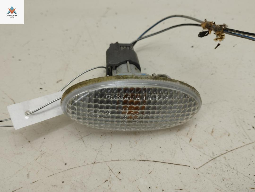 повторитель передний правый Mazda 5 CR 2006, 2.0 л., дизель, МКПП, серый, минивэн, P2829 - фото №1