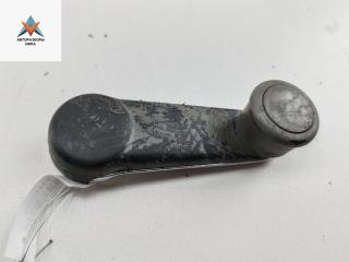 ручка стеклоподъемника Volkswagen Passat B5 [рестайлинг] 2002, 2.0 л., бензин, МКПП, серый, универсал, 443837581