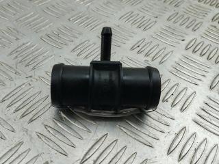 фланец (тройник) системы охлаждения Volkswagen Golf 5 поколение 2004, 1.4 л., бензин, МКПП, чёрный, хетчбэк 5 дв., 1K0121087D