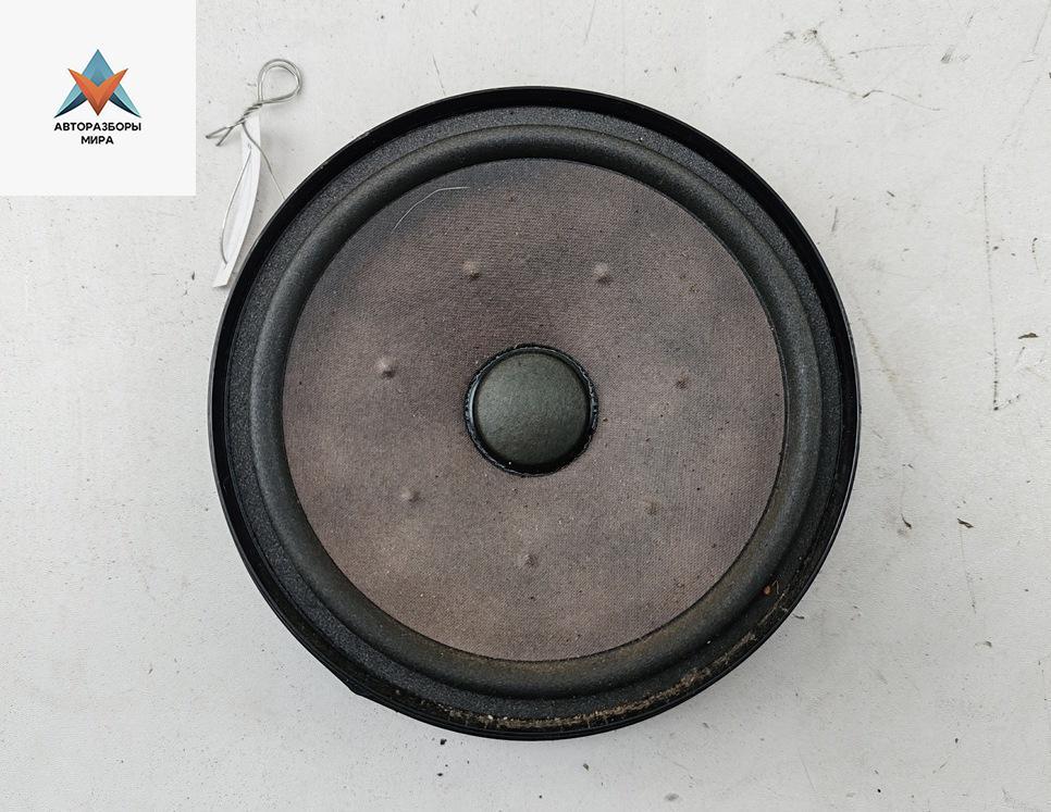 динамик двери Volkswagen Golf 4 поколение 1998, 1.6 л., бензин, МКПП, серый, хетчбэк 5 дв., 1J0035411D - фото №1