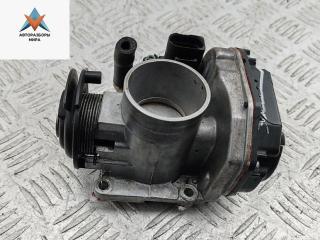 заслонка дроссельная Volkswagen Golf 3 поколение 1997, 1.6 л., бензин, МКПП, красный, хетчбэк 3 дв.