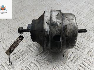 подушка крепления двигателя Volkswagen Passat B5 [рестайлинг] 2003, 1.9 л., дизель, МКПП, серый, универсал