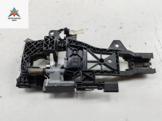 Корпус (держатель) ручки двери передней правой Audi Q7 4L [рестайлинг] 2011, 3.0 л., бензин, АКПП, чёрный, внедорожник 5 дв.