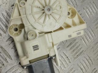 моторчик стеклоподъемника передний левый Ford Focus 2 поколение [рестайлинг] 2009, 1.6 л., МКПП, универсал, 7M5T14B533AE