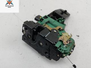 замок двери передней правой Volkswagen Passat B5 [рестайлинг] 2001, 2.0 л., бензин, МКПП, чёрный, универсал