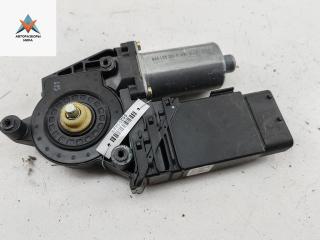 моторчик стеклоподъемника передний левый Volkswagen Passat B5 [рестайлинг] 2002, 2.0 л., МКПП, универсал, 105404301