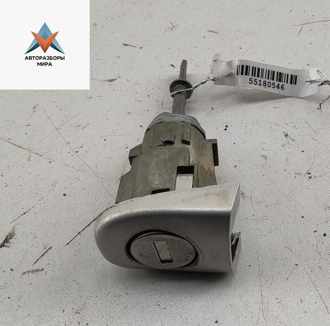 личинка дверного замка Volkswagen Passat B5 1997, 1.6 л., бензин, МКПП, серый, седан, 3B0837167 - фото №1