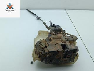 замок двери передней левой Volkswagen Passat B5 [рестайлинг] 2001, 2.5 л., дизель, МКПП, серый, универсал, 3B1837015