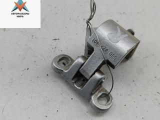 петля крышки багажника Skoda Fabia 2 поколение (5J) 2009, серый, хетчбэк 5 дв., 5J0827301