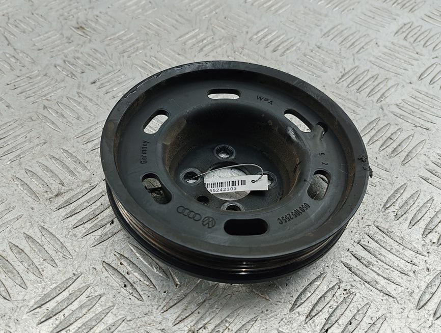 шкив коленвала Audi A4 B5 1997, 1.6 л., бензин, МКПП, красный, седан, 050105255C