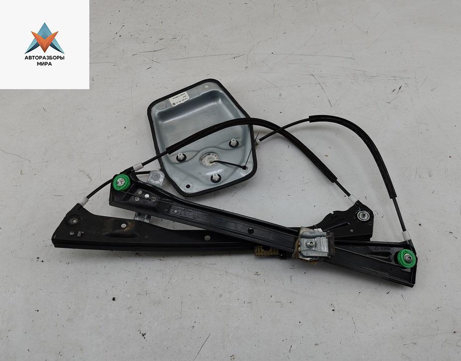 стеклоподъемник электрический передний левый Volkswagen Golf 5 поколение 2007, 1.4 л., бензин, МКПП, зелёный, универсал, 1K5837461B - фото №1