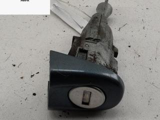 личинка дверного замка Volkswagen Golf 5 поколение 2007, 1.4 л., бензин, МКПП, зелёный, универсал, 1K5837167