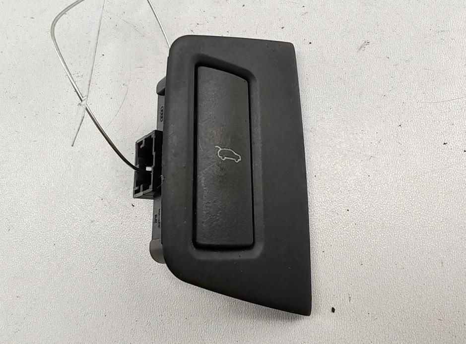 кнопка открытия багажника Audi Q7 4L 2011, 3.0 л., бензин, АКПП, чёрный, внедорожник 5 дв., 4L1959831