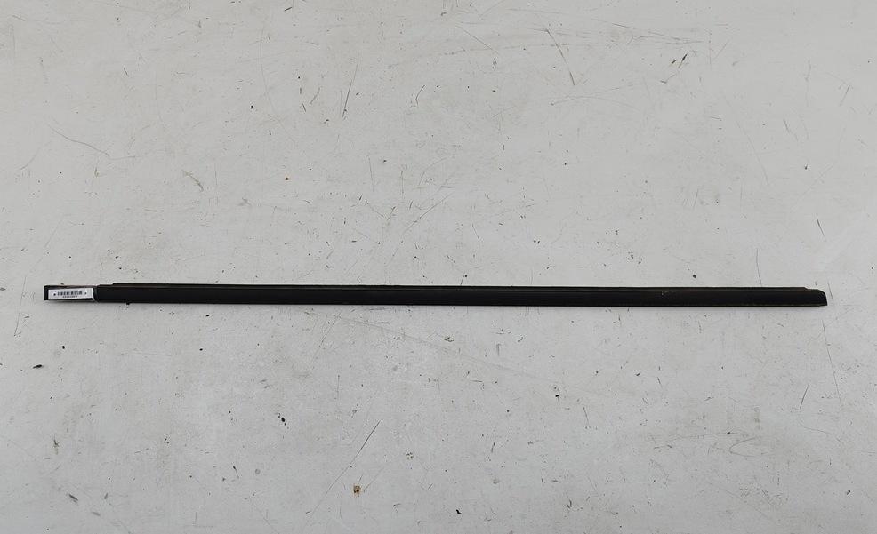 Молдинг стекла двери наружный Volkswagen Sharan 2002, 1.9 л., дизель, МКПП, красный, минивэн