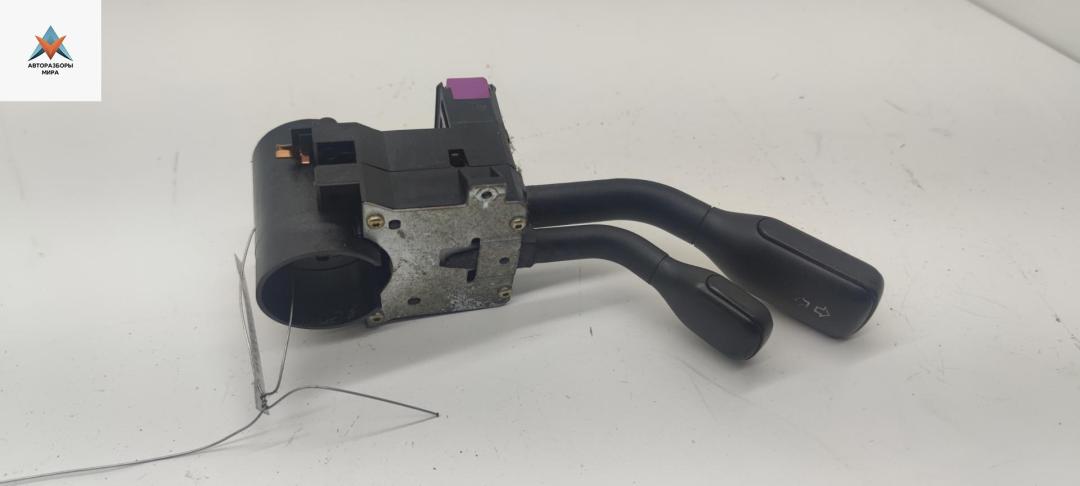 переключатель поворотов Audi 80 8C/B4 1991, 2.0 л., бензин, МКПП, белый, седан, 443953513H - фото №1
