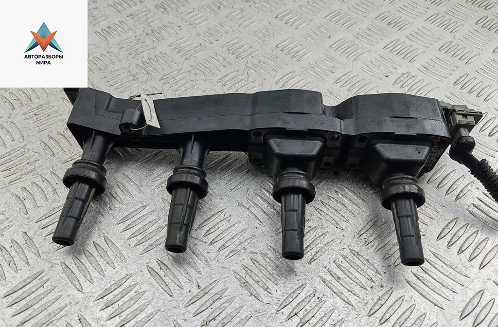 катушка зажигания Peugeot 307 1 поколение 2001, 1.6 л., бензин, МКПП, синий, хетчбэк 5 дв., 9636337880 - фото №1