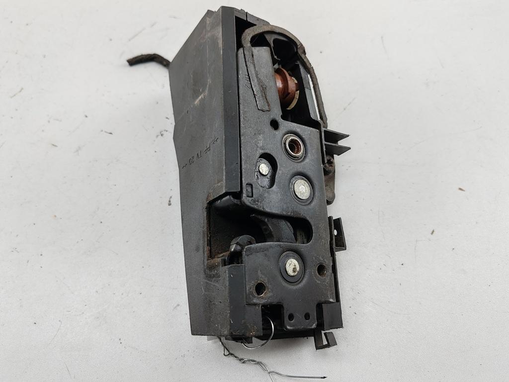 замок двери передней правой Volkswagen Sharan 2002, 1.9 л., дизель, МКПП, красный, минивэн