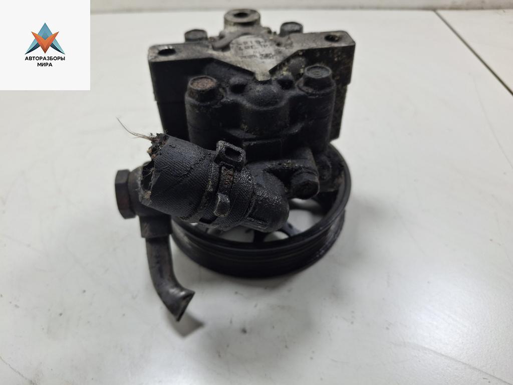 Насос гидроусилителя руля Chevrolet Orlando 1 поколение 2011, 2.0 л., дизель, АКПП, чёрный, минивэн, 4LJ07P0135 - фото №1
