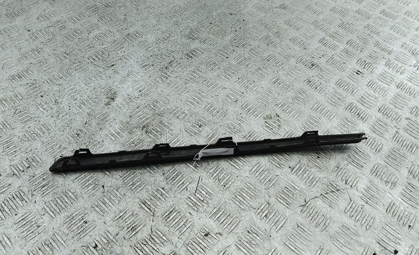 молдинг заднего бампера Volkswagen Passat B6 2008, 2.0 л., дизель, МКПП, синий, универсал