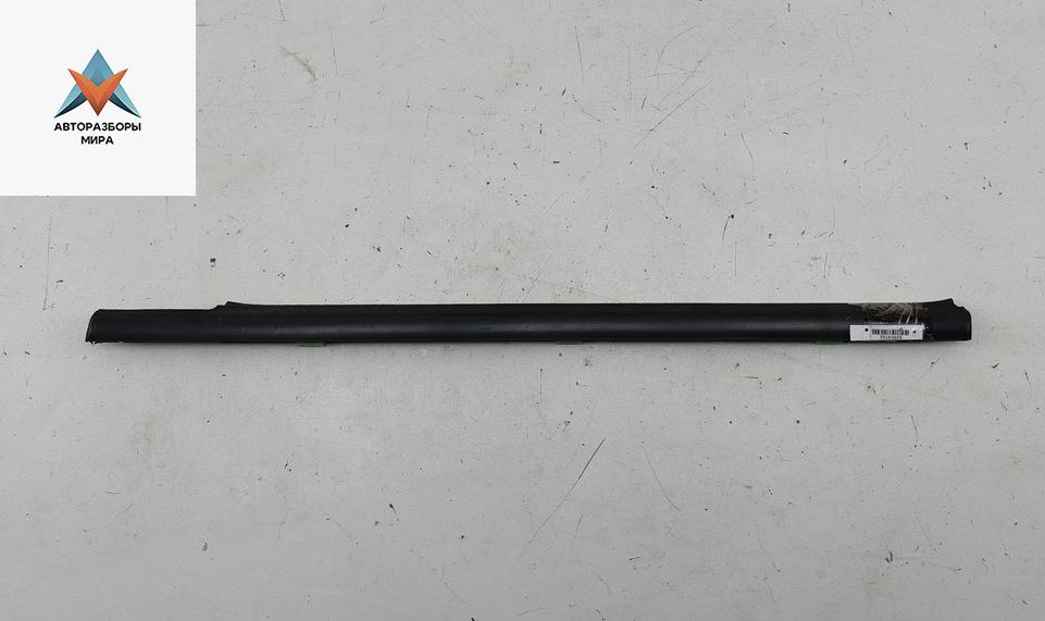 Молдинг стекла двери задней левой наружный Kia Sorento 1 поколение 2003, 2.5 л., дизель, АКПП, зелёный, внедорожник 5 дв. - фото №1