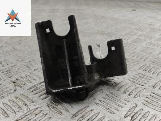 кронштейн (крепление) Renault Megane 2 поколение 2005, 1.6 л., бензин, МКПП, серый, универсал, 8200502700