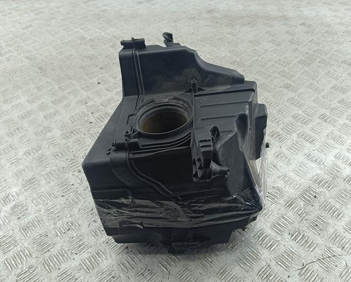 корпус воздушного фильтра Ford Focus II 2009, 1.6 л., дизель, МКПП, чёрный, универсал