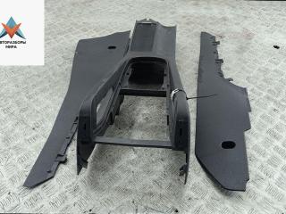 консоль салона (центральная часть) Volkswagen Golf 5 поколение 2007, 1.4 л., бензин, МКПП, зелёный, универсал