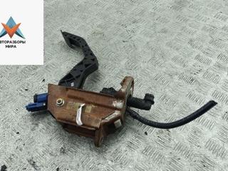 педаль сцепления Skoda Fabia 2 поколение (5J) 2008, 1.2 л., бензин, МКПП, серый, хетчбэк 5 дв.