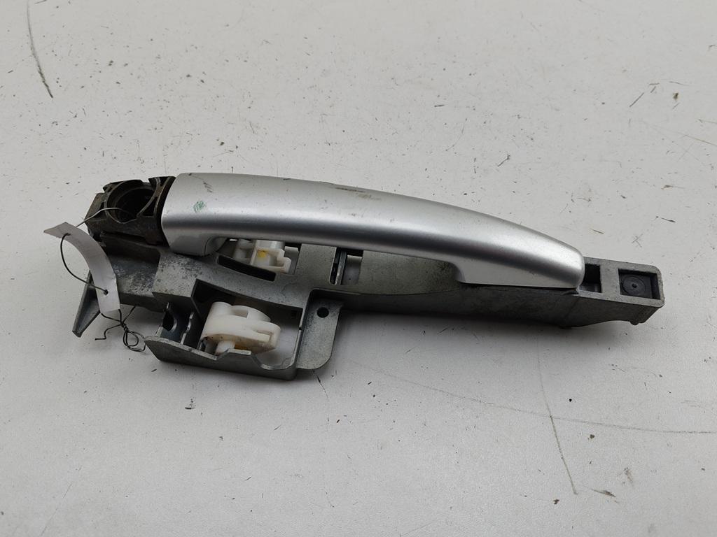 ручка наружная передняя левая Peugeot 407 2004, 2.2 л., бензин, МКПП, серый, седан, 9653401680