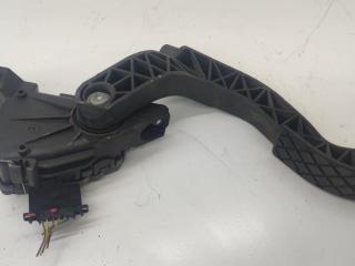 педаль Audi A6 4B/C5 [рестайлинг] 2003, 2.5 л., дизель, МКПП, серый, универсал, 8D1721523J