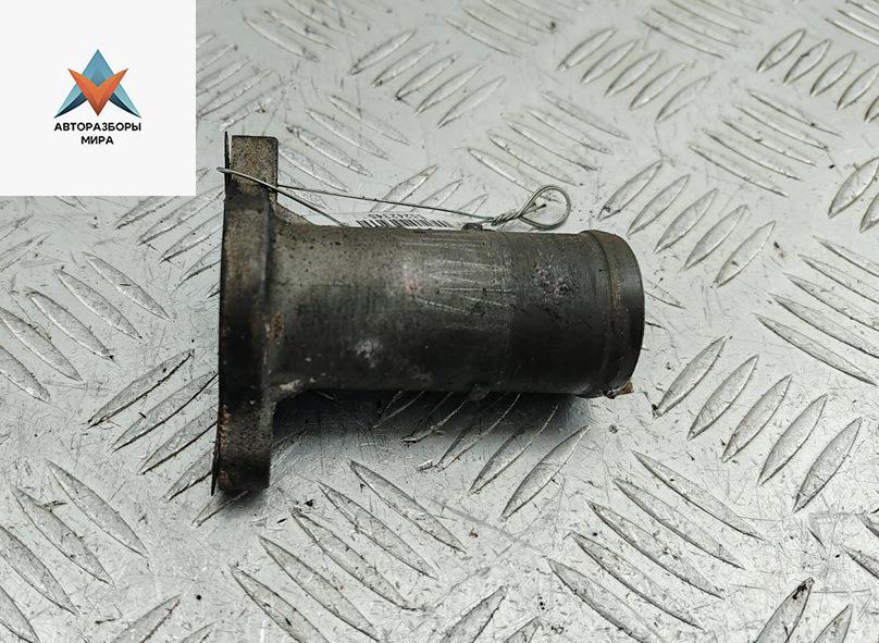 фланец (тройник) системы охлаждения Kia Sorento 1 поколение 2003, 2.5 л., дизель, АКПП, зелёный, внедорожник 5 дв. - фото №1