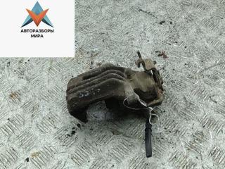 суппорт задний правый Volkswagen Passat B5 1999, 1.6 л., бензин, МКПП, синий, универсал