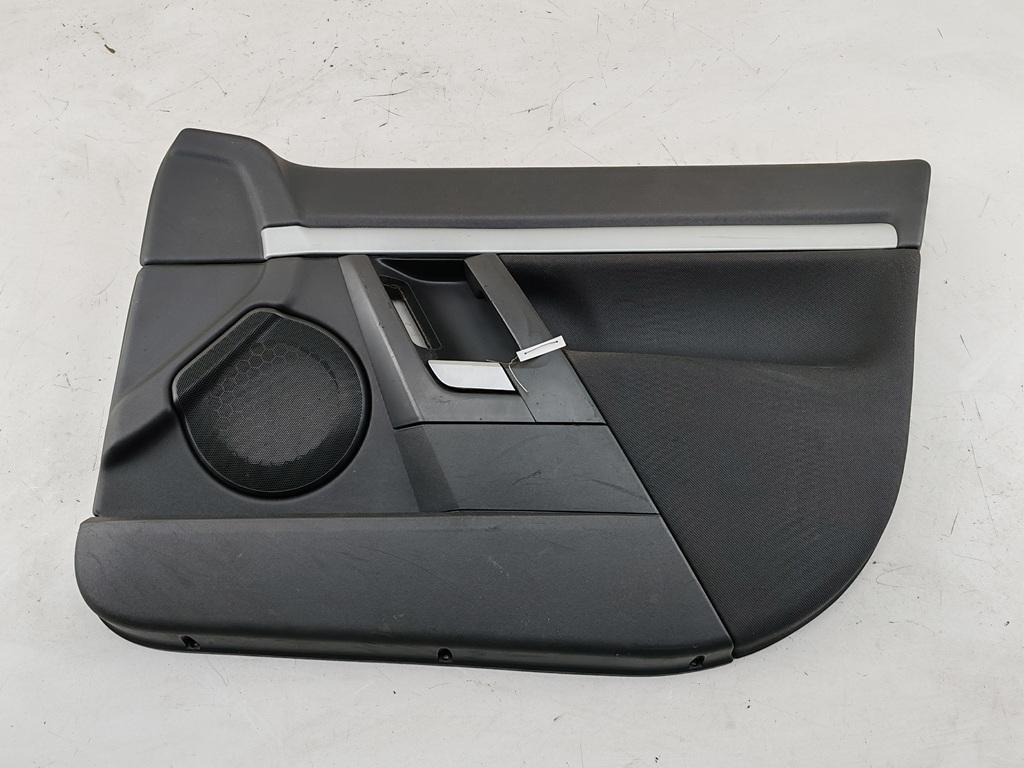 обшивка двери передняя правая Opel Vectra C 2005, 1.9 л., дизель, МКПП, серый, универсал, 09179139