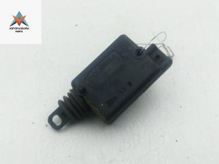 Активатор (привод) замка двери задней левой Dacia (Renault) Sandero I 2011, 1.5 л., дизель, МКПП, белый, хетчбэк 5 дв.