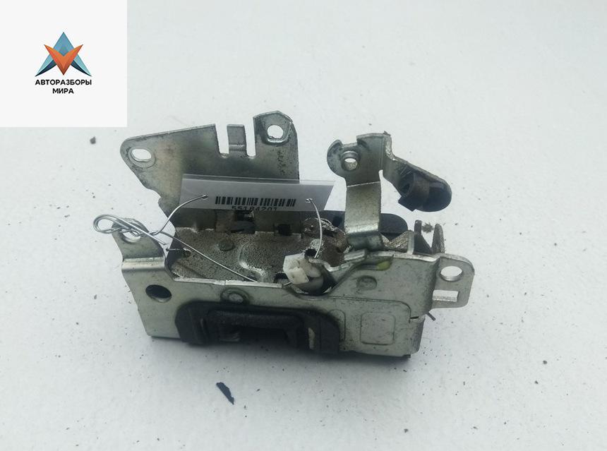замок двери задней правой Dacia (Renault) Sandero I 2011, 1.5 л., дизель, МКПП, белый, хетчбэк 5 дв., 8200735246 - фото №1