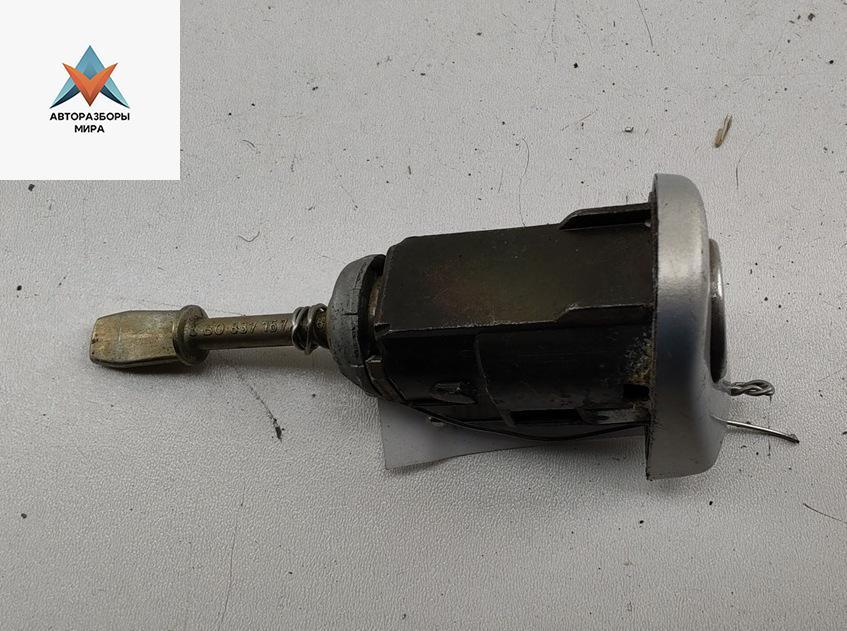 личинка дверного замка Volkswagen Passat B5 1998, 1.8 л., бензин, МКПП, серый, седан, 3B0837167 - фото №1