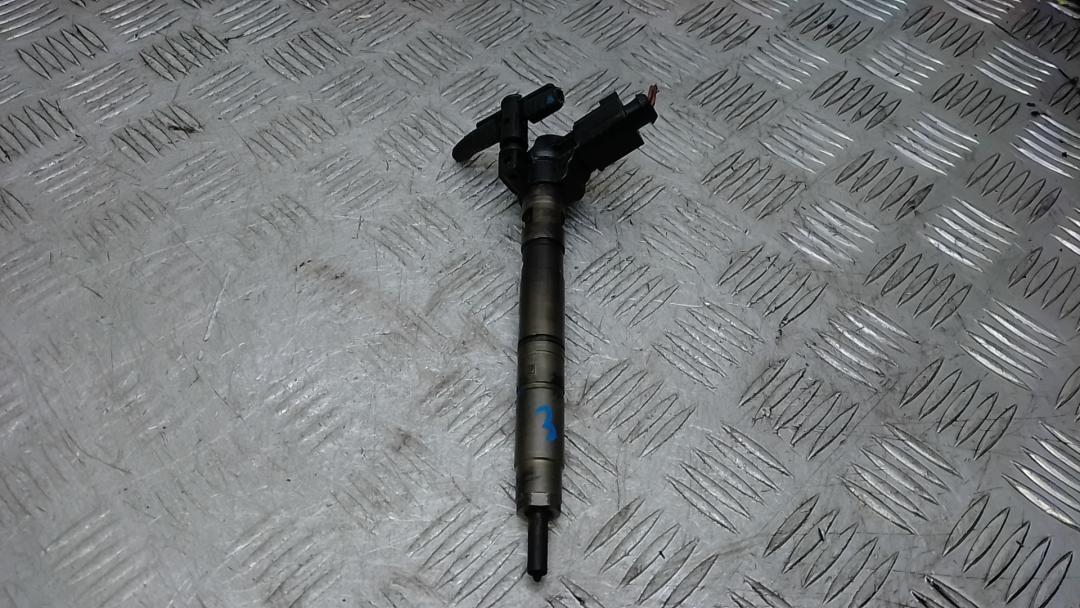 форсунка Volkswagen Passat B6 2007, 2.0 л., дизель, МКПП, седан, 03L130277, 0445116030 - фото №1